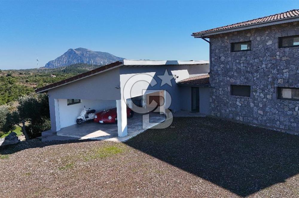 Datça Kızlan'da Satılık Özel Tasarım Havuzlu Taş Mimarili Villa