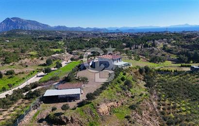 Datça Kızlan'da Satılık Özel Tasarım Havuzlu Taş Mimarili Villa