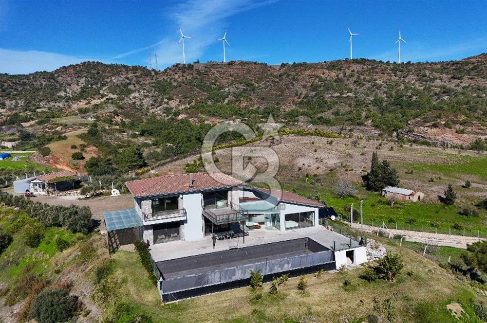 Datça Kızlan'da Satılık Özel Tasarım Havuzlu Taş Mimarili Villa