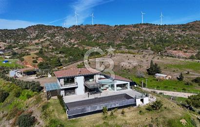 Datça Kızlan'da Satılık Özel Tasarım Havuzlu Taş Mimarili Villa