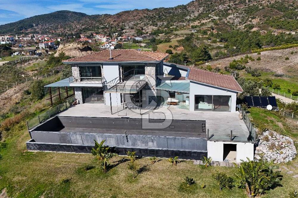 Datça Kızlan'da Satılık Özel Tasarım Havuzlu Taş Mimarili Villa