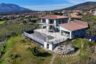 Datça Kızlan'da Satılık Özel Tasarım Havuzlu Taş Mimarili Villa - 1 - 339350