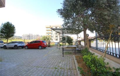 Gaziemir ırmak mah.de site içinde satılık çift cephe 3+1 daire