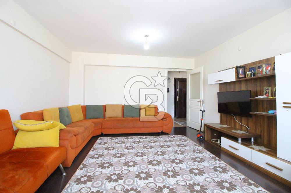 Gaziemir ırmak mah.de site içinde satılık çift cephe 3+1 daire