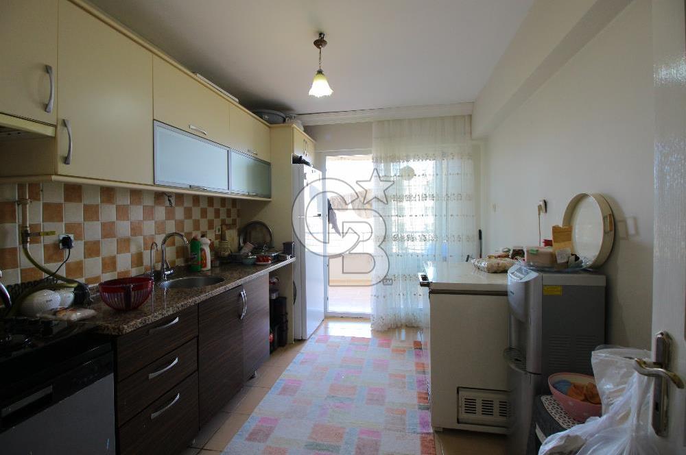 Gaziemir ırmak mah.de site içinde satılık çift cephe 3+1 daire