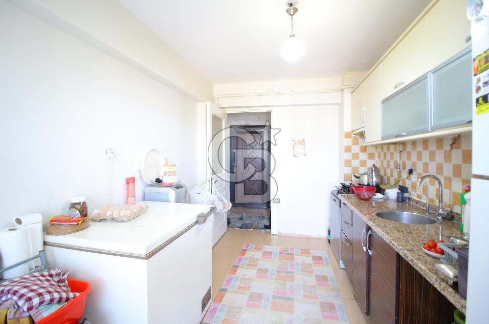 Gaziemir ırmak mah.de site içinde satılık çift cephe 3+1 daire