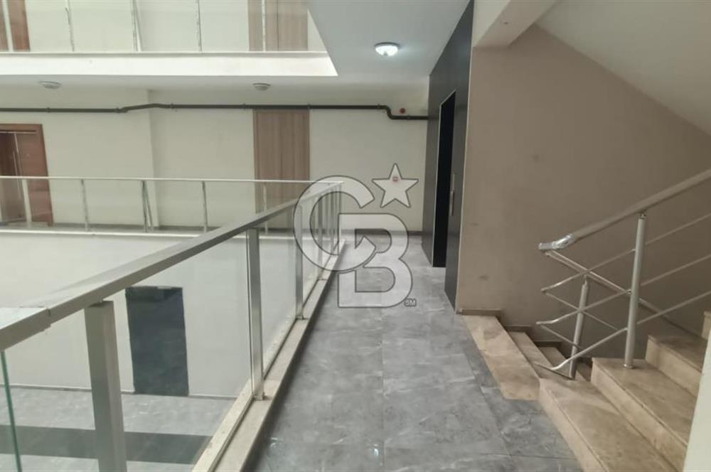 İzmir Bayraklı Kiralık Teraslı 2+1 Daire 