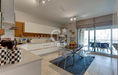 Çengelköy Mesa Evlerinde  Deniz Manzaralı Satılık 4+1  Daire