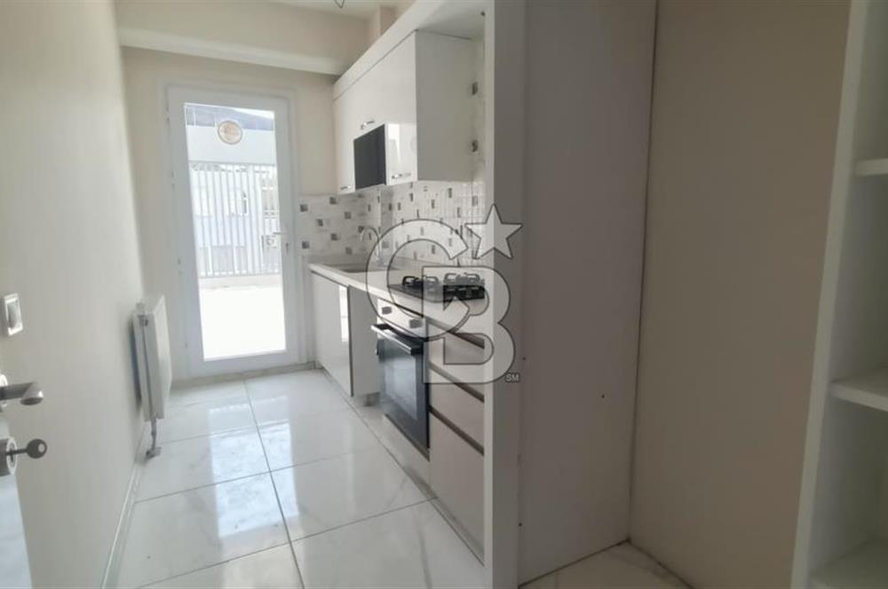 İzmir Bayraklı Kiralık Teraslı 2+1 Daire 
