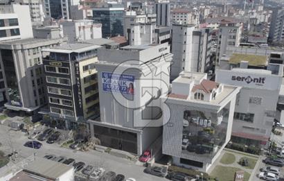 BOSTANCI KAVŞAĞI'NDA E-5 CEPHELİ KİRALIK KOMPLE BİNA