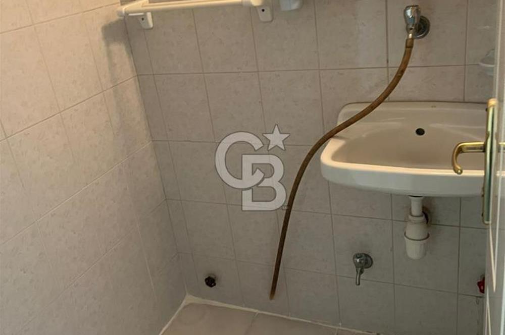 Narlıdere Ilıca Site İçerisinde Geniş Kiralık 3+1 Daire