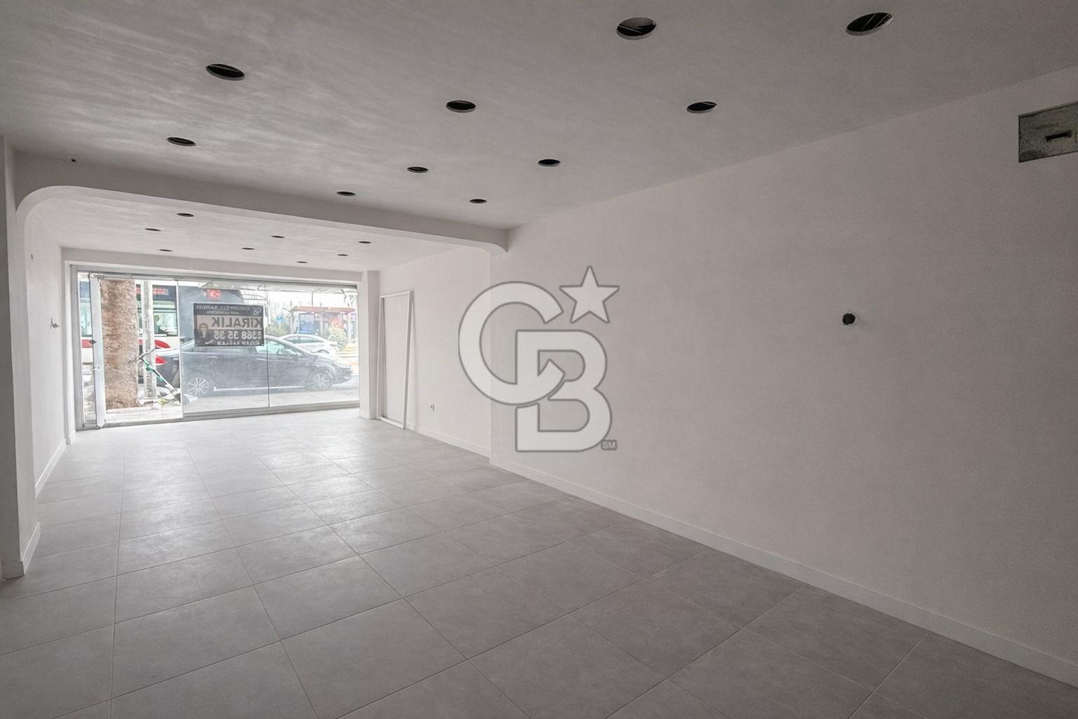 Karşıyaka'da Sahilin Tam Karşısında 110M2 Çift Cepheli Dükkan