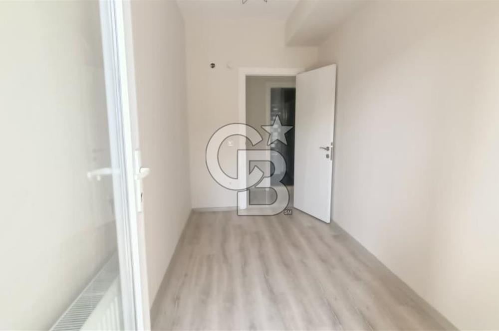 İzmir Bayraklı Kiralık Teraslı 2+1 Daire 