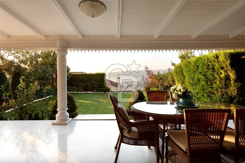 CB AMBIANCE'DAN GEMLİK/UMURBEY'DE EMSALSİZ 7+2 TRİPLEKS VİLLA