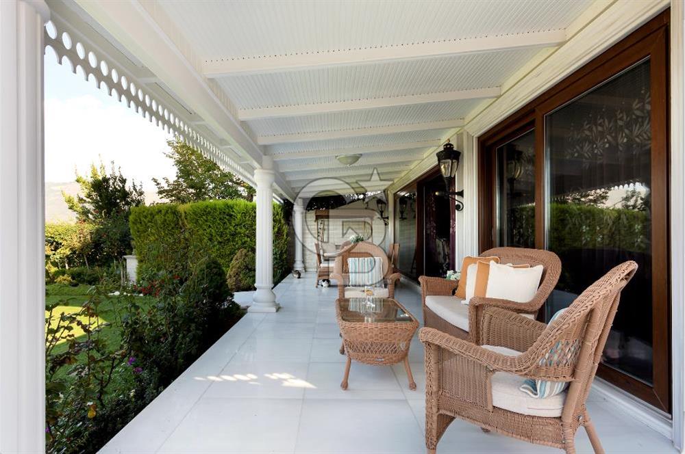 CB AMBIANCE'DAN GEMLİK/UMURBEY'DE EMSALSİZ 7+2 TRİPLEKS VİLLA