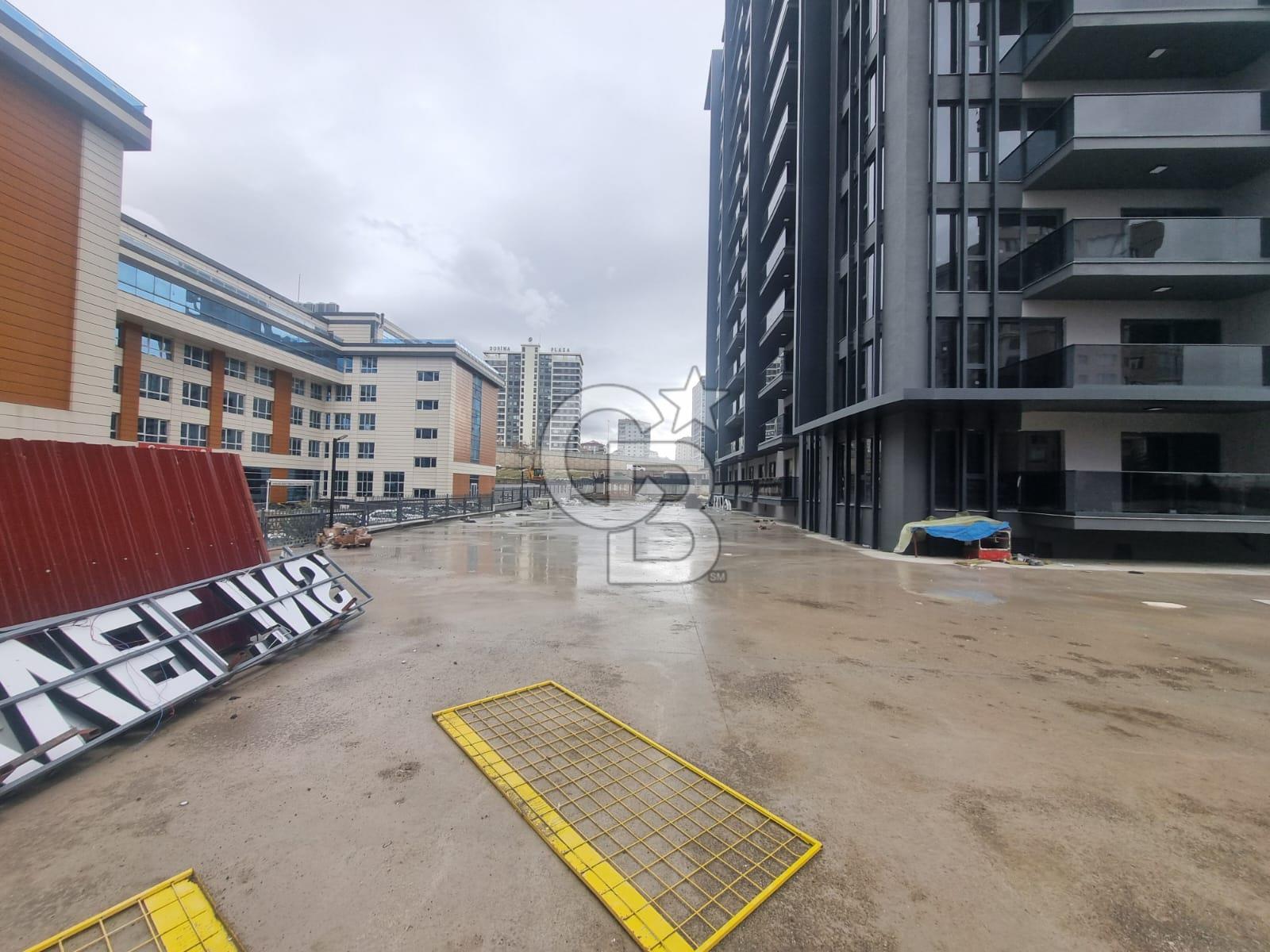 ANADOLU BLV. CEPHE METRO VE PODIUM AVM YÜRÜME MESAFESİ 1+1 50 M2