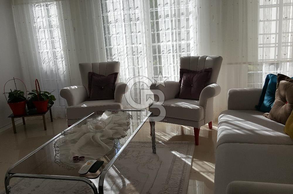 Yenikent'in (Mutlukent) en merkezi bölgesinde satılık daire.