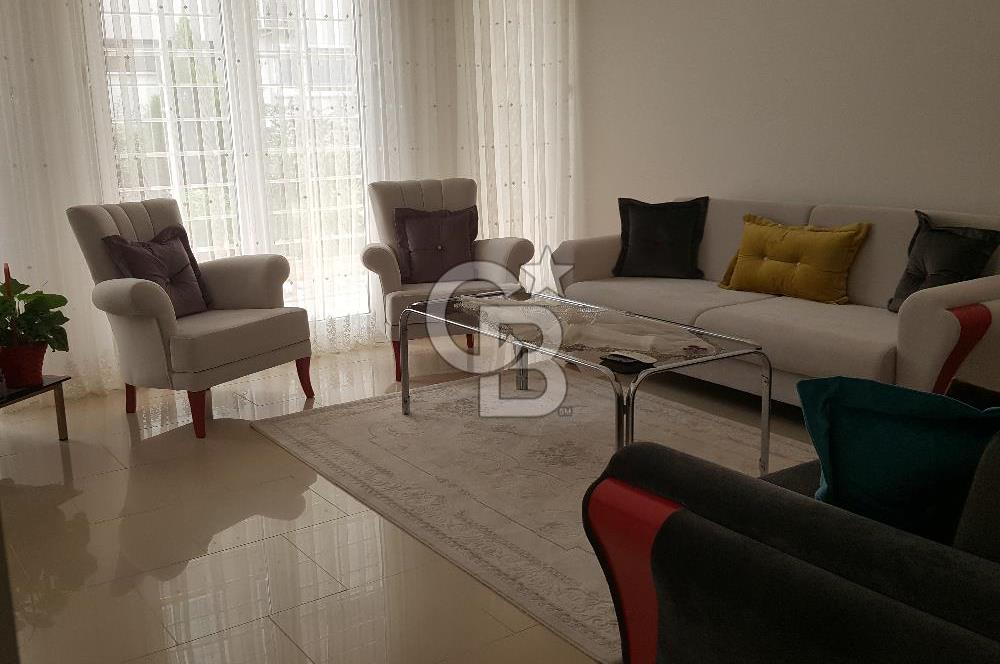 Yenikent'in (Mutlukent) en merkezi bölgesinde satılık daire.