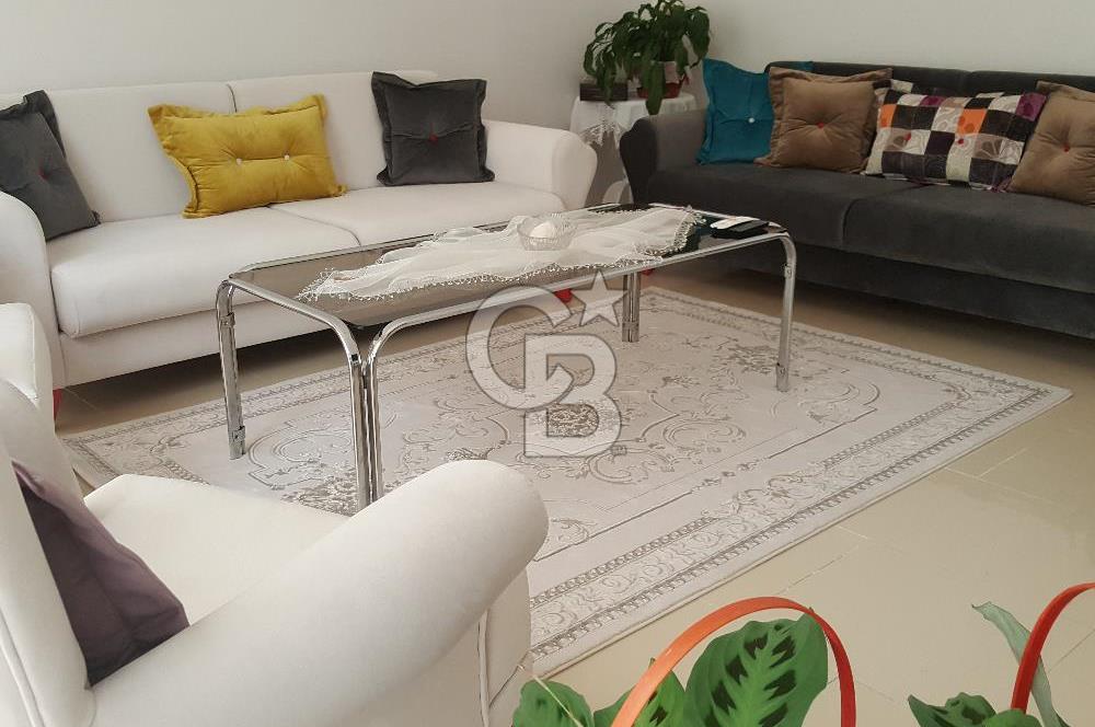 Yenikent'in (Mutlukent) en merkezi bölgesinde satılık daire.