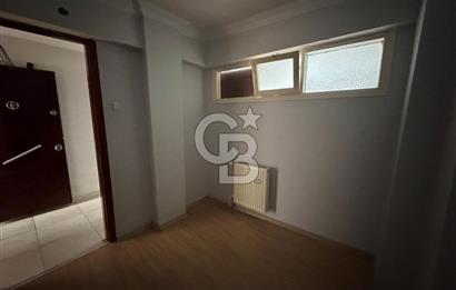 KARŞIYAKA AKSOY'DA MODERN TADİLATLI 3+1 SAHİLE YAKIN SATILIK DAİRE