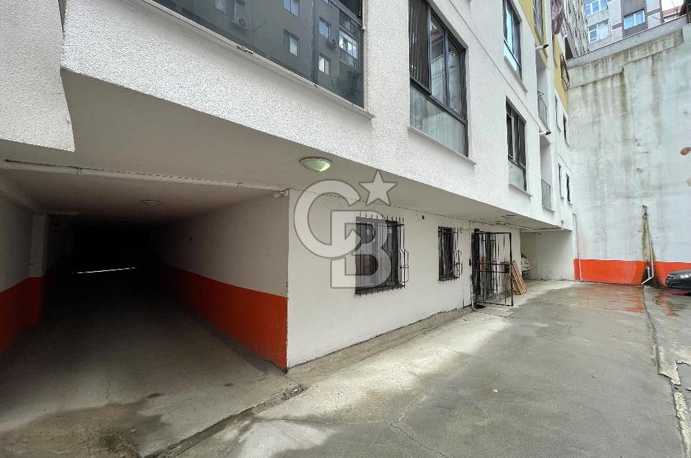 BEYOĞLU SÜTLÜCEDE OTOPARKLI, SIFIR 4+1 KİRALIK DAİRE