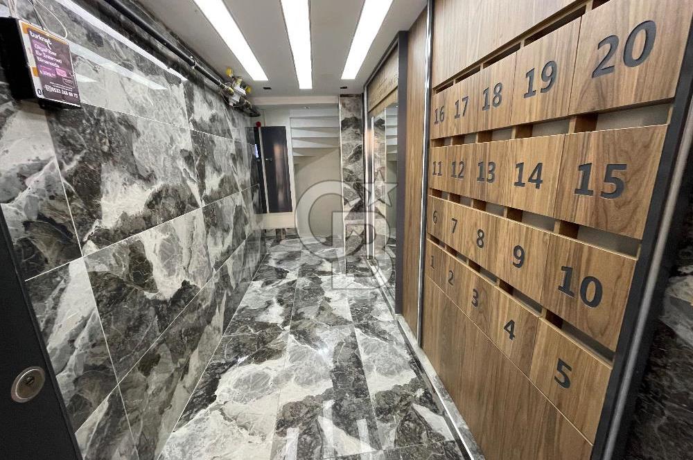 BEYOĞLU SÜTLÜCEDE OTOPARKLI, SIFIR 4+1 KİRALIK DAİRE