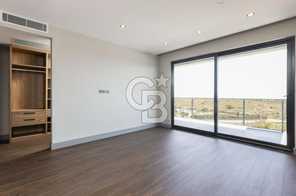 Ermenek Mahallesi'nde Lüks 4+2 Satılık Tripleks Villa