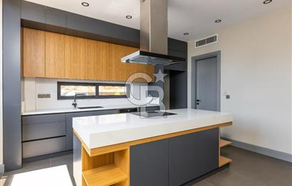 Ermenek Mahallesi'nde Lüks 4+2 Satılık Tripleks Villa