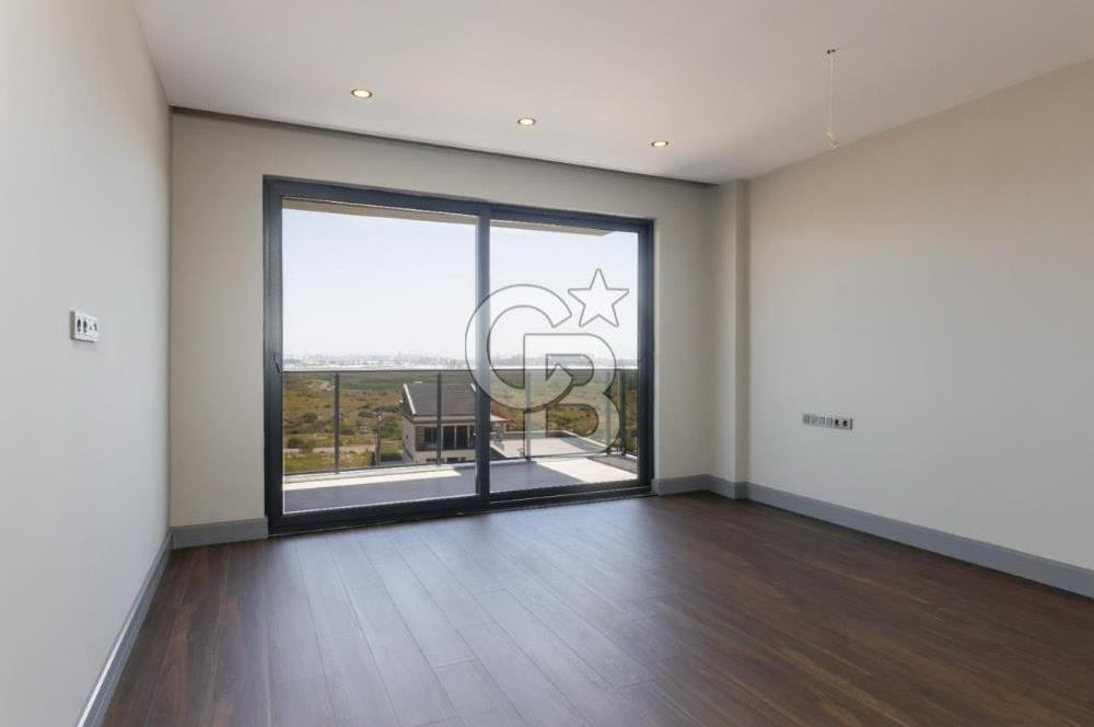 Ermenek Mahallesi'nde Lüks 4+2 Satılık Tripleks Villa