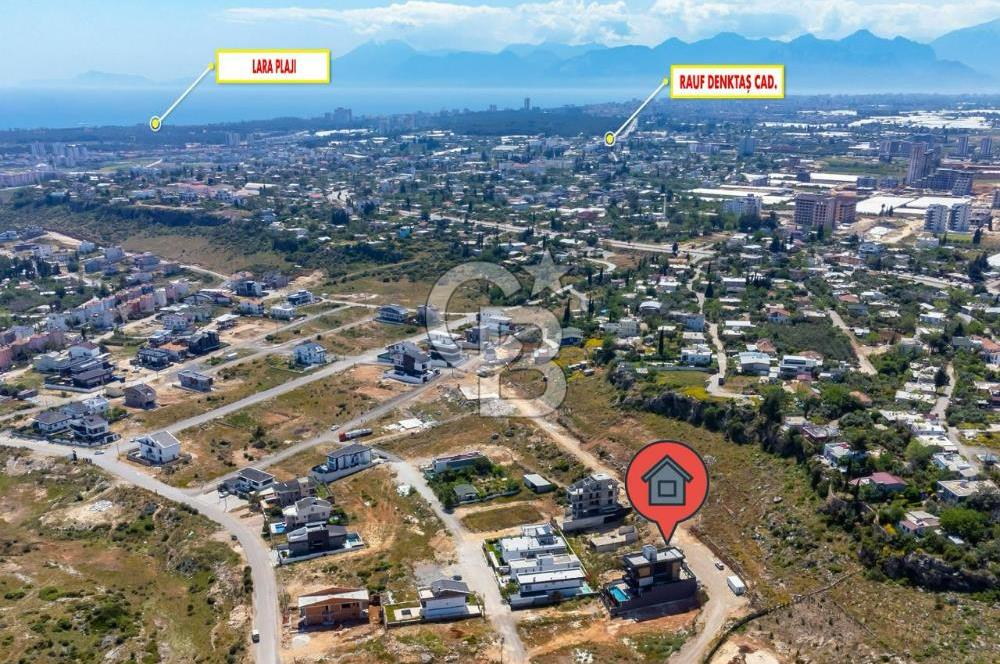 Ermenek Mahallesi'nde Lüks 4+2 Satılık Tripleks Villa