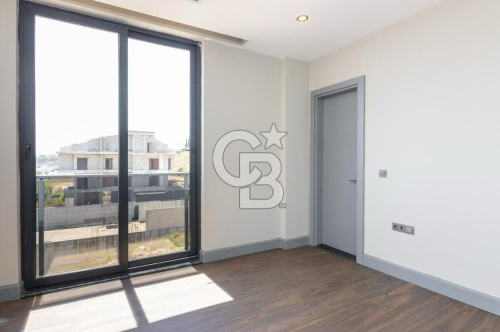 Ermenek Mahallesi'nde Lüks 4+2 Satılık Tripleks Villa