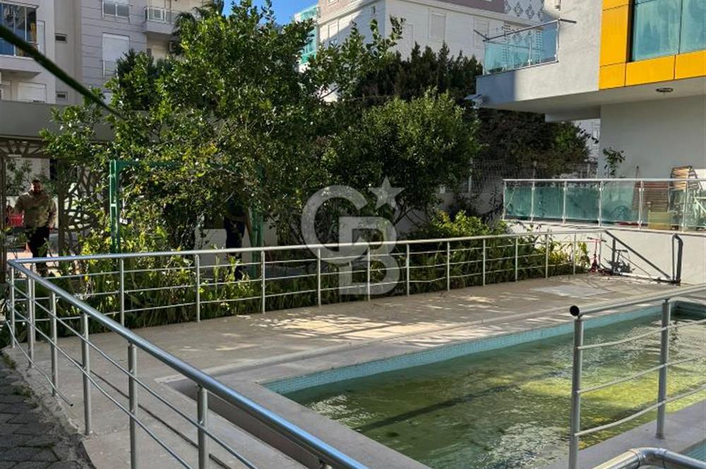 HURMA MAHALLESİ'NDE HAVUZLU SİTEDE 1+1 SATILIK DAİRE