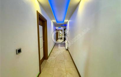 Kuşadası Marina’da 140 m² 2+1 Köşe Bahçe Katı Daire | Eşyalı | Kapalı Mutfak | Havuzlu Site