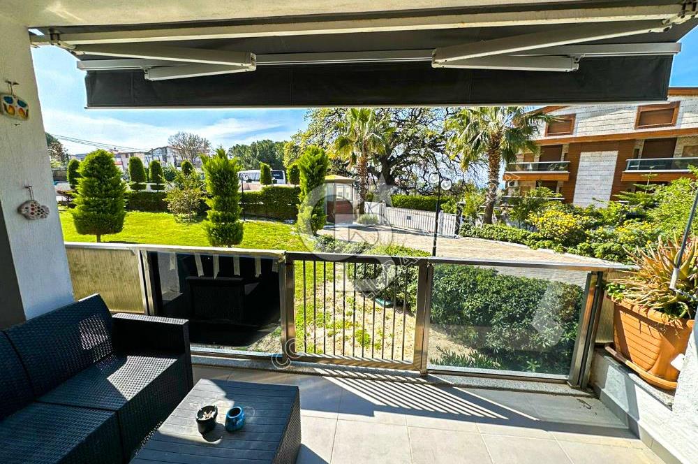 Kuşadası Marina’da 140 m² 2+1 Köşe Bahçe Katı Daire | Eşyalı | Kapalı Mutfak | Havuzlu Site