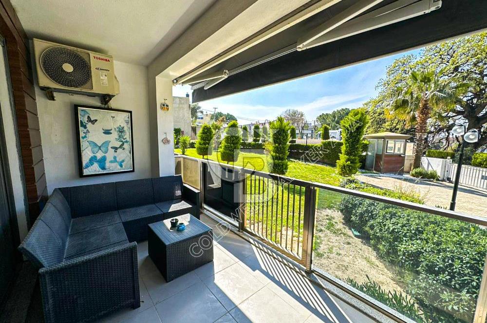 Kuşadası Marina’da 140 m² 2+1 Köşe Bahçe Katı Daire | Eşyalı | Kapalı Mutfak | Havuzlu Site