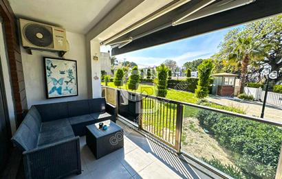 Kuşadası Marina’da 140 m² 2+1 Köşe Bahçe Katı Daire | Eşyalı | Kapalı Mutfak | Havuzlu Site