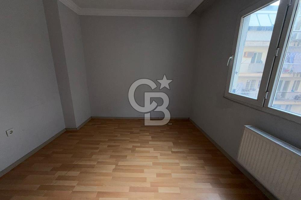 KARŞIYAKA AKSOY'DA MODERN TADİLATLI 3+1 SAHİLE YAKIN SATILIK DAİRE