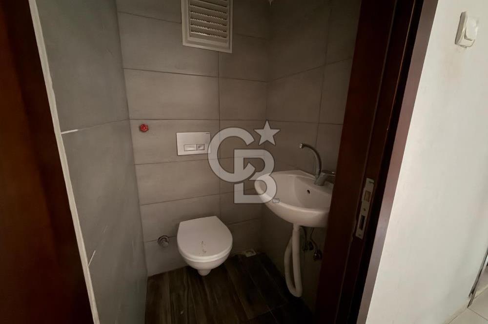 KARŞIYAKA AKSOY'DA MODERN TADİLATLI 3+1 SAHİLE YAKIN SATILIK DAİRE