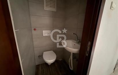 KARŞIYAKA AKSOY'DA MODERN TADİLATLI 3+1 SAHİLE YAKIN SATILIK DAİRE