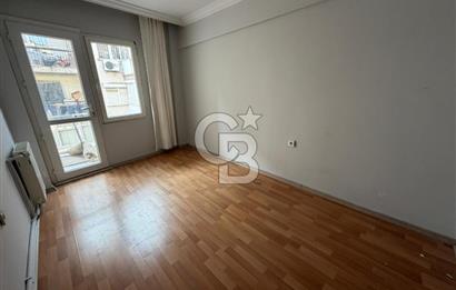 KARŞIYAKA AKSOY'DA MODERN TADİLATLI 3+1 SAHİLE YAKIN SATILIK DAİRE