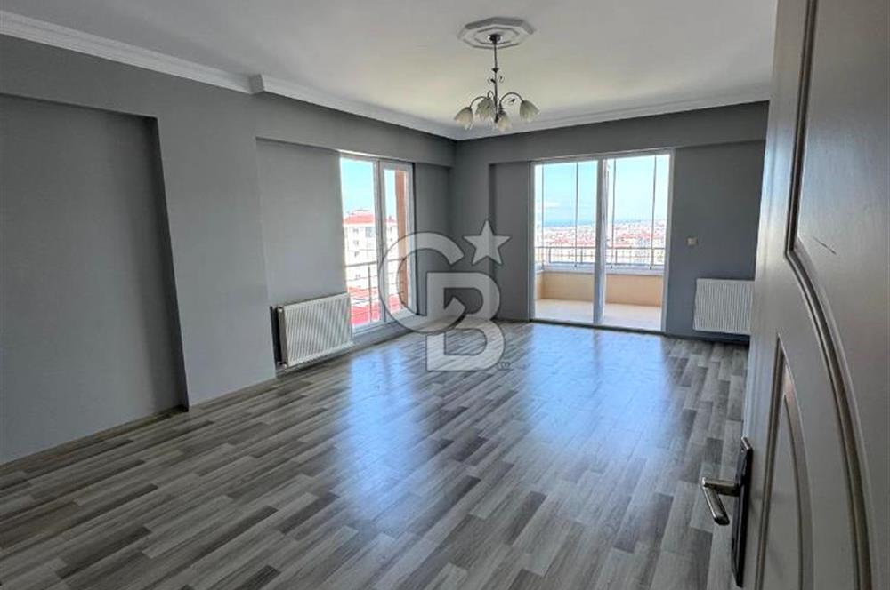 Şahincilide Deniz ve Şehir Manzaralı 3+1 Daire