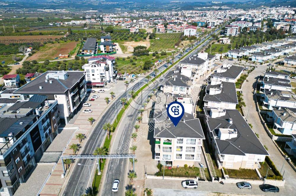 Kuşadası Davutlar'da Anayol Üzerinde Fırsat Dükkân