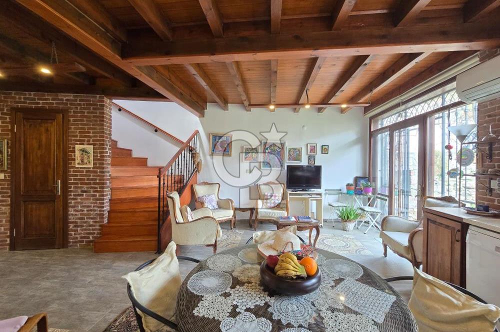 Küçükköy Merkezde Ticari Kullanımlı Bahçeli 3+1 Taş Ev