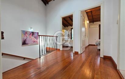 Küçükköy Merkezde Ticari Kullanımlı Bahçeli 3+1 Taş Ev