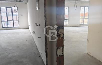 KAĞITHANE TALATPAŞA’DA 7 KATLI KOMPLE BİNADA 1600 M² KİRALIK TİCARİ ALAN