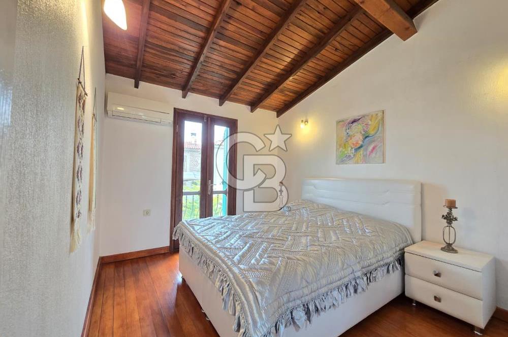 Küçükköy Merkezde Ticari Kullanımlı Bahçeli 3+1 Taş Ev