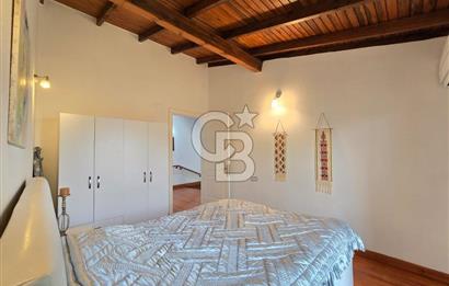 Küçükköy Merkezde Ticari Kullanımlı Bahçeli 3+1 Taş Ev