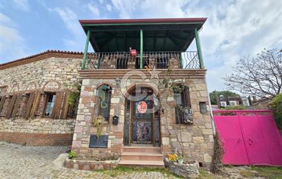 Küçükköy Merkezde Ticari Kullanımlı Bahçeli 3+1 Taş Ev