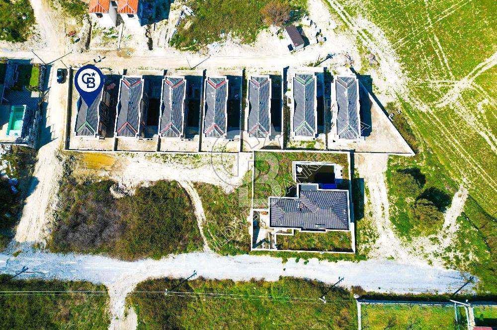 Kuşadası Yayla Köy'de Satılık Özel Havuzlu 4+1 Villa