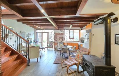 Küçükköy Merkezde Ticari Kullanımlı Bahçeli 3+1 Taş Ev